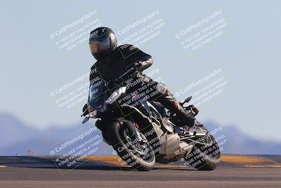 media/Nov-06-2023-Moto Forza (Mon) [[ce023d0744]]/3-Intermediate Group/Session 5 (Turn 9)/